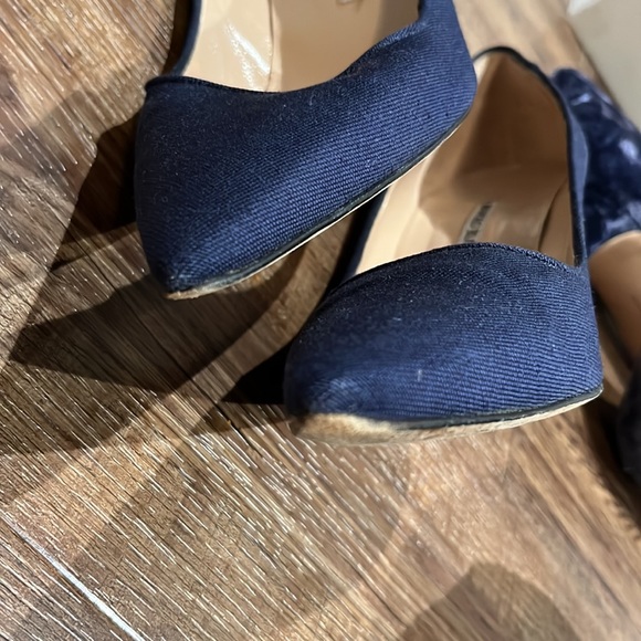 EUC Classic Manolo Blahnik  Navy Pumps Stiletto Heels - Picture 4 of 6